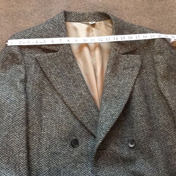 100% Wool Over Coat - Picture 7 of 8